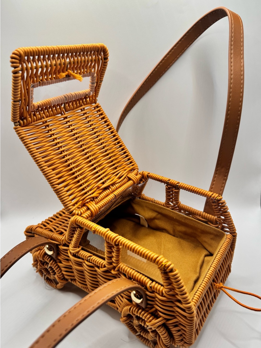 Tommy Bahama Woven Mini Car-Shaped Bag in Honey Brown with Tan Straps - Picture 4 of 12